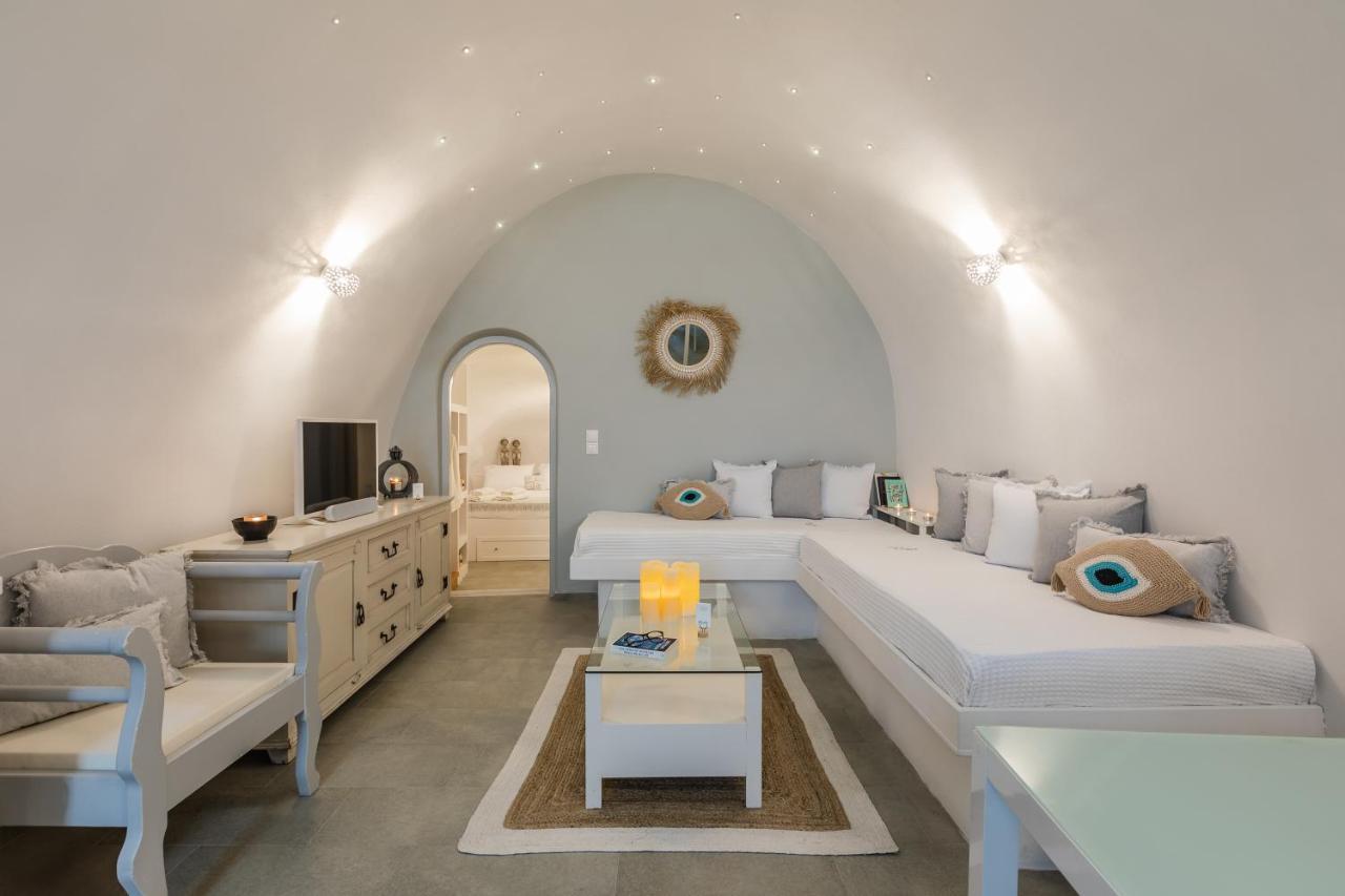 Volcave Suites Καρτεράδος Εξωτερικό φωτογραφία